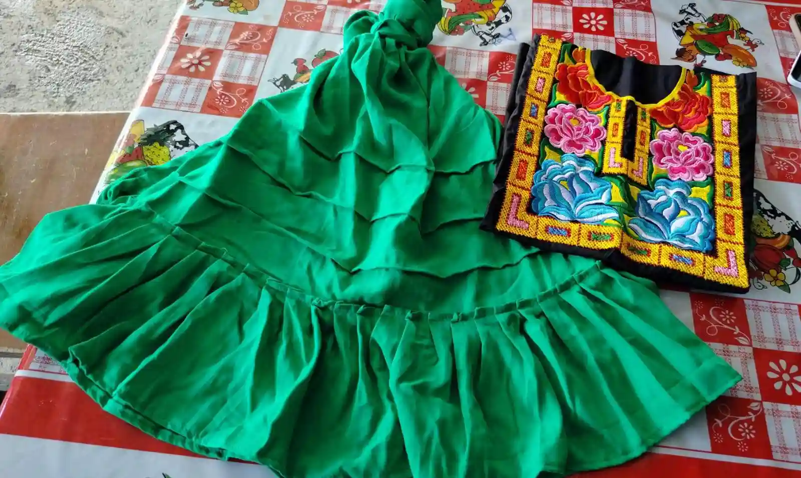 Huipil y enagua artesanal de Oaxaca