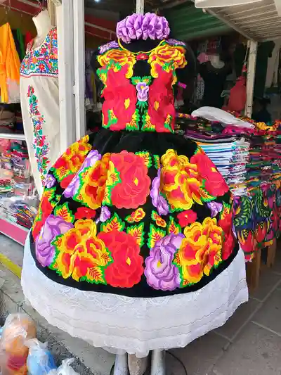 Trajes regionales completos